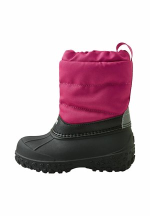 Rosa isolierte Knöchelstiefel mit einer schwarzen Gummisohle, rutschfester Textur, Kordelzug-Oberkante und gesteppten Akzenten für zusätzliche Haltbarkeit.