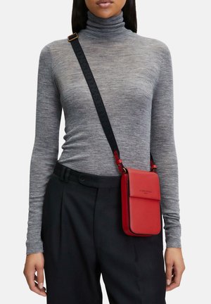 Liebeskind Berlin - Etui na telefon komórkowy