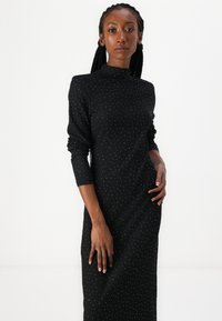 Vero Moda VMDREWY SLIM DRESS  - Ballkjole - black