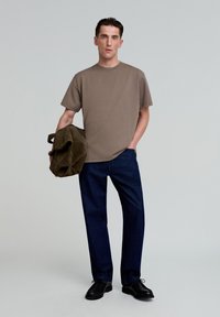 Scalpers SOLID - T-shirts basic - brown