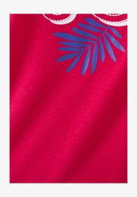 Non selezionato, cerise