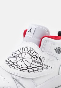 Jordan SKY JORDAN 1 - Sapatilhas de cano alto - white/black/gym red/university blue