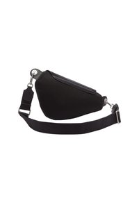 Czarna siateczkowa torba na pas z regulowanym paskiem i srebrnymi metalowymi zapięciami, zaprojektowana do noszenia bez użycia rąk.