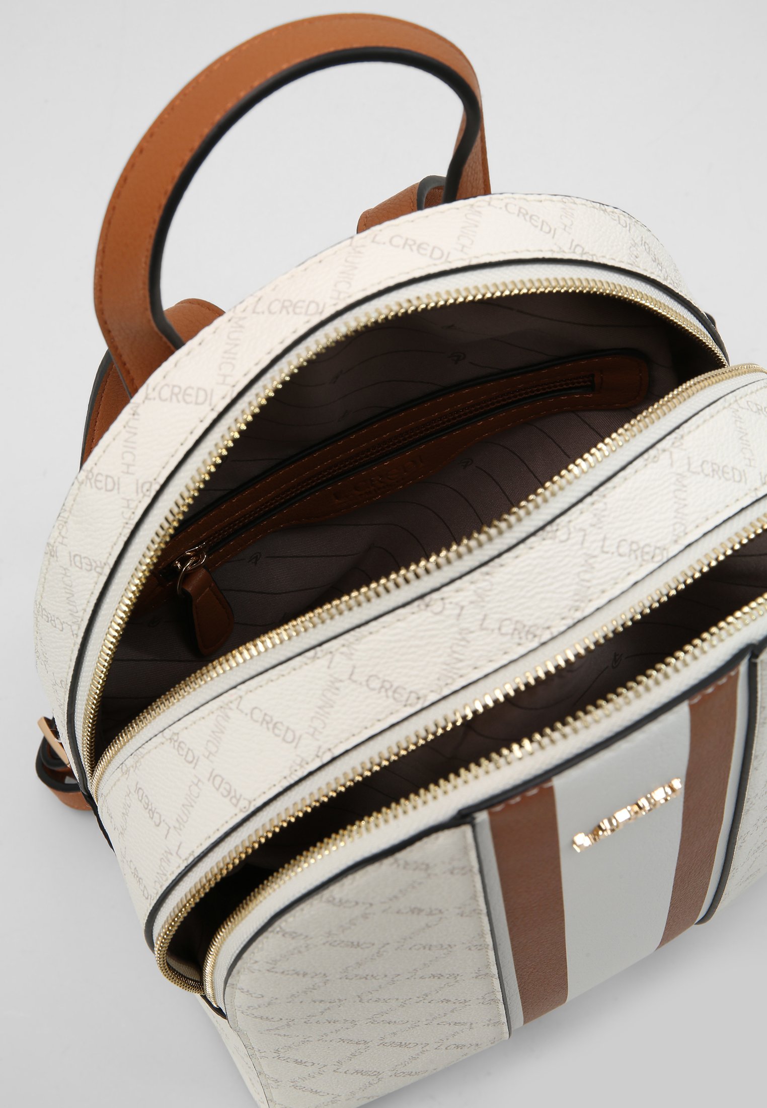 l credi convertible backpack