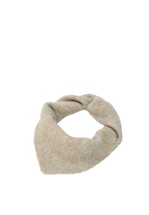 Beżowy dzianinowy trójkątny szalik na szyję złożony w pętlę, miękka tekstura tkaniny odpowiednia na chłodne dni.