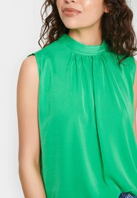 Saint Tropez AILEENSZ - Top - bright green