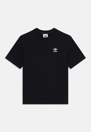 - T-shirt basic