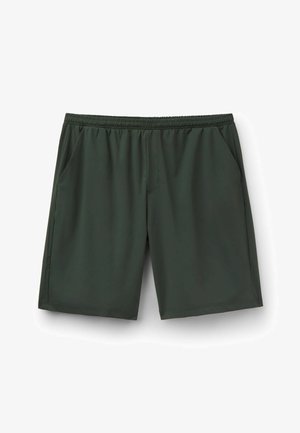 Dunkelgrüne Shorts mit elastischem Bund und Seitentaschen, knielang, aus glattem, leichtem Stoff vor weißem Hintergrund.