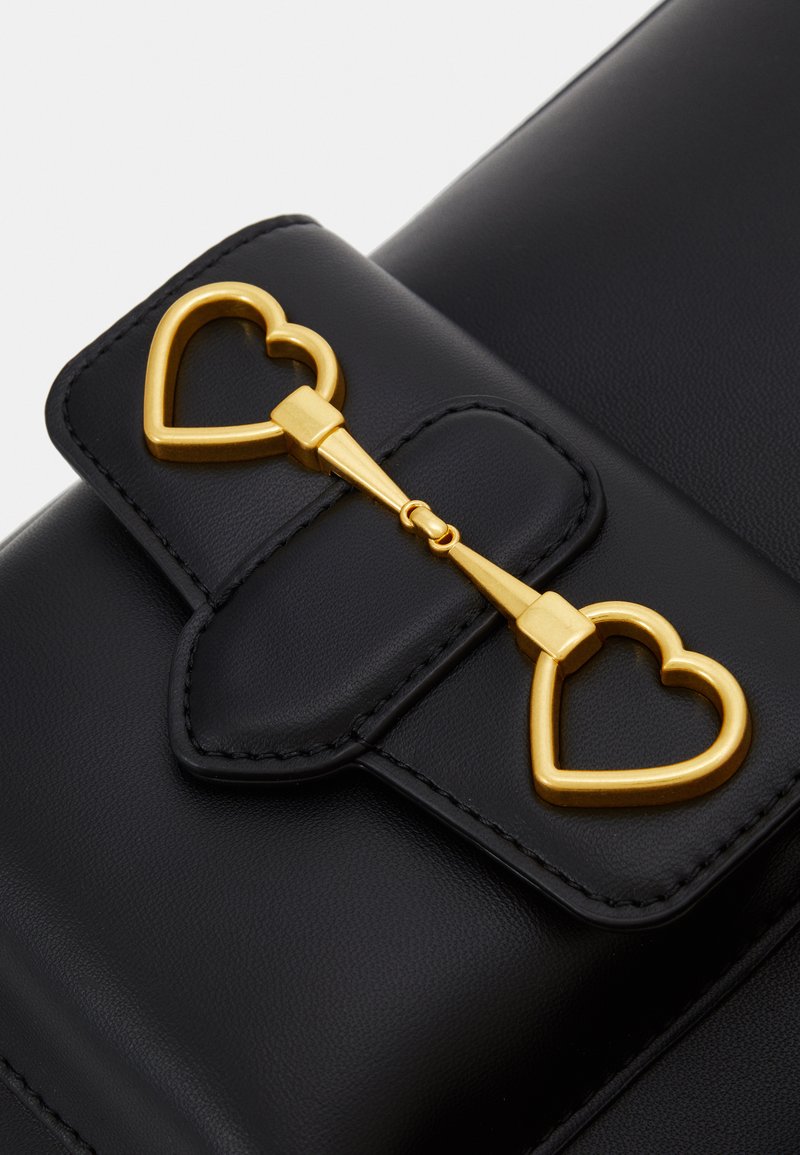 Damen Handtaschen | Love Moschino SOFT HEART HARDWARE Handtasche nero/schwarz - TB61304 Damen Handtaschen | Love Moschino SOFT HEART HARDWARE Handtasche nero/schwarz - TB61304