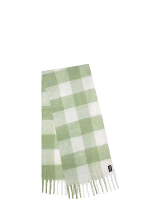 Weicher Schal mit hellgrün-weiß kariertem Muster und fransigen Enden, mit einem kleinen schwarzen eingenähten Markenlabel.
