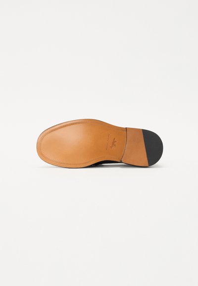 Maison Kitsuné LOAFERS - Mokasīni - black