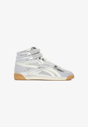 Reebok, REEBOK SNEAKERS WOMEN'S SILVER-COLOURED 5907964343349 - Sportieve wandelschoenen - silver-coloured