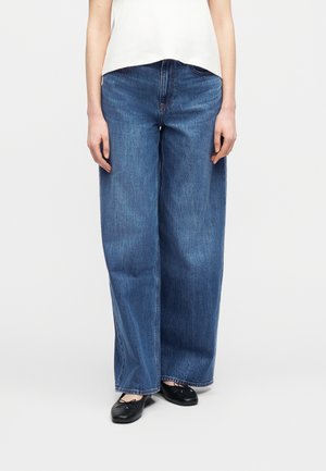 DARK PROCESS WIDE LEG - Wide leg - blue denim