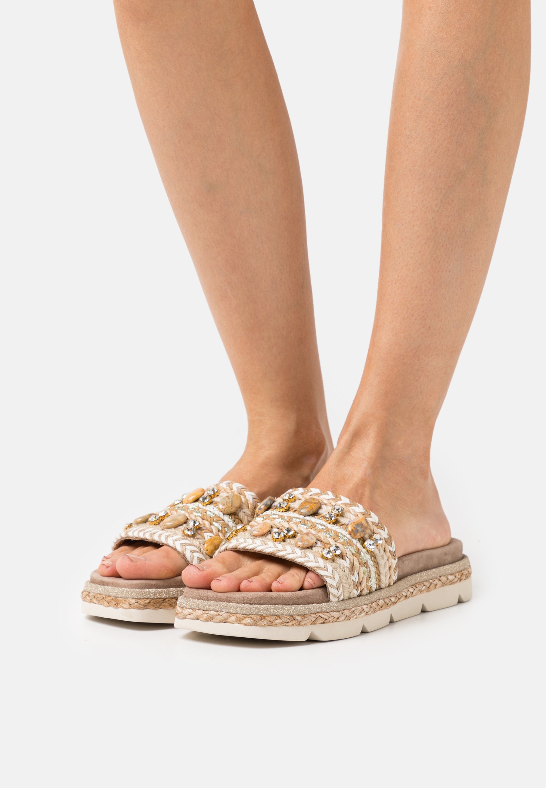Alma en Pena Sandalias planas - beige - Zalando.es
