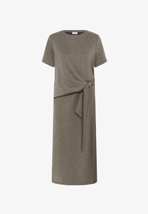 Khaki džersija kleita ar īsām piedurknēm, apaļu apkakli, jostas saites detaļu un brīvu piegriezumu. Gluda tekstūra un ceļgala garuma dizains.