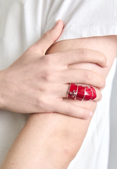 Vivienne Westwood ARTEMIS UNISEX - Prstan - burgundy resin