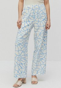 STOCKH LM Studio Gaia wide - Bukser - lightblue print