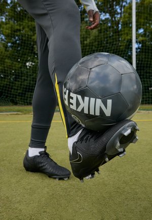 PHANTOM GX 2 ACADEMY FG/MG - Fußballschuhe für festen Untergrund - black