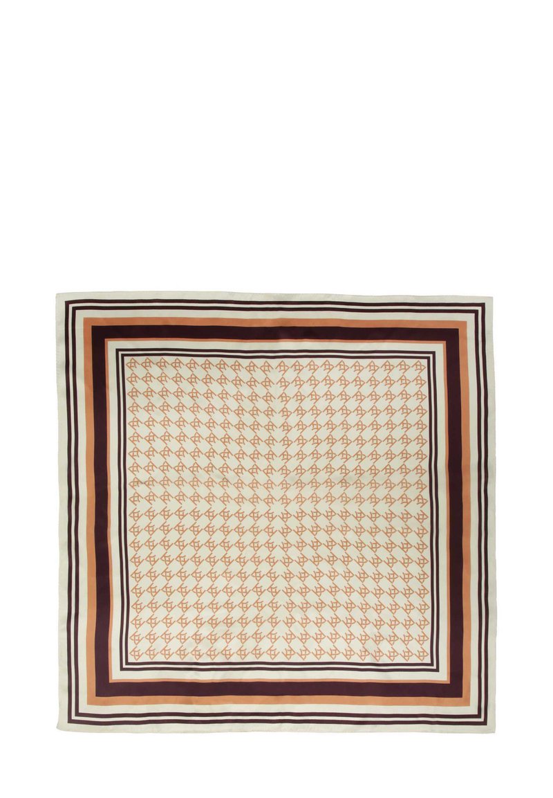 Silk firkantet tørklæde med en cremet baggrund, brune geometriske mønstre og flerfarvede kanter i bordeaux, beige og sort.