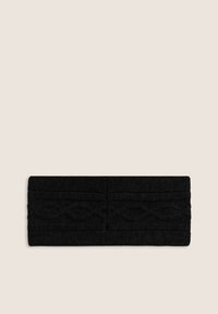 Fascia nera in maglia con texture a coste e motivo a treccia decorativo. Forma rettangolare con finitura liscia.