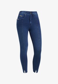 Valittu, dark jeans seams on tone