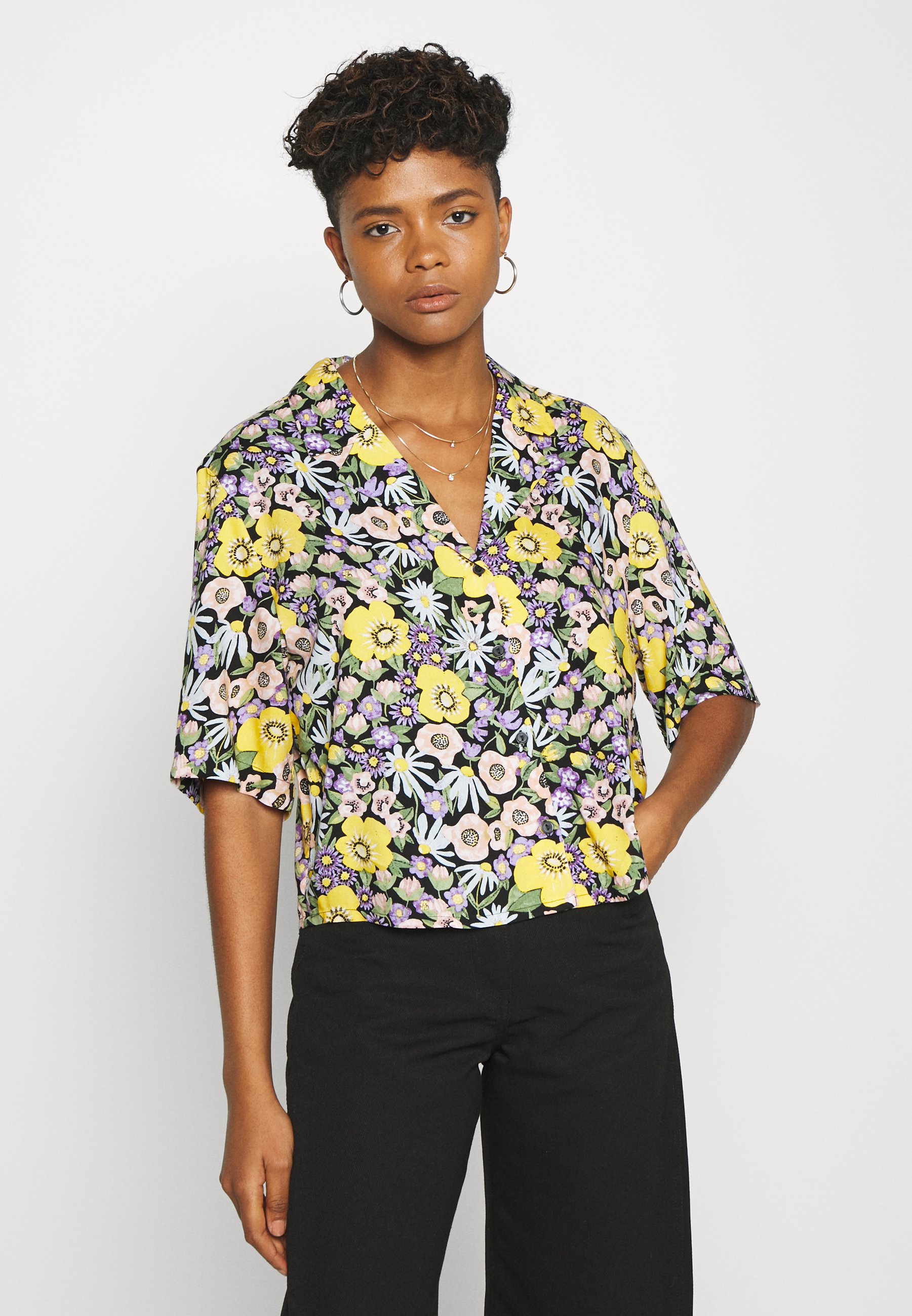 Monki TANNY BLOUSE Skjorte windoflower Zalando.no Monki TANNY BLOUSE Skjorte windoflower Zalando.no