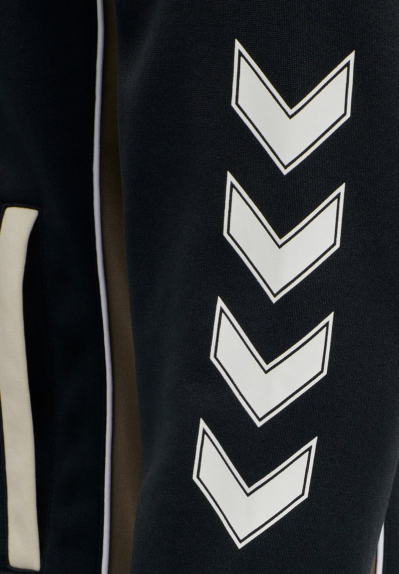 Damen Sportbekleidung | Hummel Hive Übergangsjacke dark navy/dunkelblau - IY49825 Damen Sportbekleidung | Hummel Hive Übergangsjacke dark navy/dunkelblau - IY49825