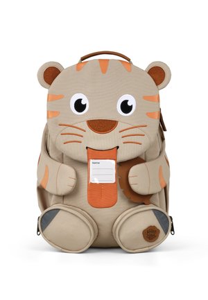 Beiger und orangefarbener Tiger-Rucksack für Kinder mit großen Augen, Ohren, Pfoten und einem vorderen Namensschildfach.