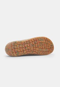 Bata WEINBRENNER BAREFOOT - Igapäevased paeltega jalatsid - beige