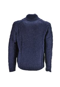 Maglione blu navy a trecce con collo alto a costine e maniche testurizzate; presenta dettagli screziati su tutta la superficie.
