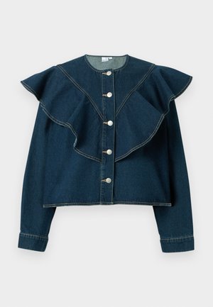 Sötétkék farmerdzseki fodros pánttal, kerek nyakkivágással, hosszú ujjakkal és ezüstszínű elülső patentokkal.