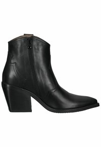 Stivaletto in pelle nera con punta appuntita e zip laterale. Presenta un tacco largo alto e dettagli cuciti lungo i lati.