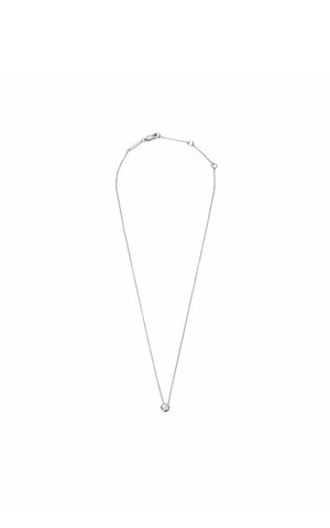 Silverfärgad kedjehalsband med en enda rund berlock. Kedjan har en fin, delikat design och ett säkert lås.