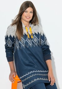 Felpa con cappuccio blu navy con accenti grigi, caratterizzata da un motivo a diamante, stringhe gialle e maniche lunghe, realizzata in un materiale morbido.