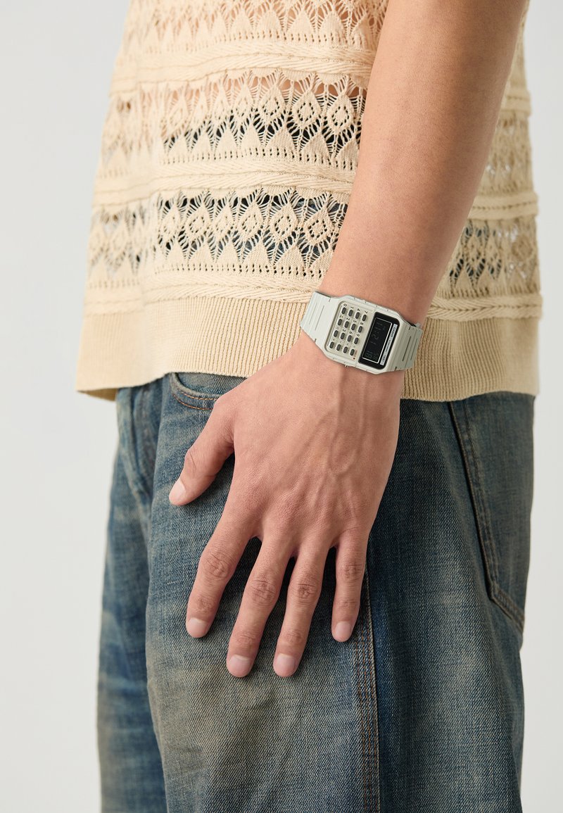 Casio Digitalure - beige