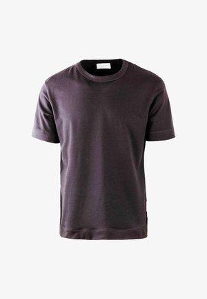 T-shirt corto viola scuro in cotone, con colletto a girocollo e spacco laterale all'orlo. Tessuto testurizzato con finitura liscia.