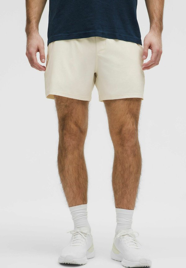 Pace Breaker Linerless 13cm - Kurze Sporthose - Light Ivory