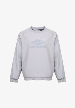 Pull-over gris clair avec un col rond et des poignets côtelés. Présente un logo Umbro embossé à l'avant et une texture lisse et brillante.