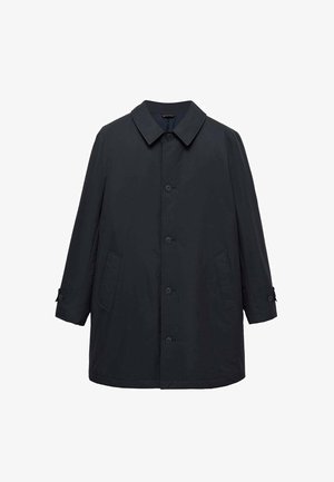 Marineblauer wasserdichter Mantel mit Kragen, frontaler Knopfleiste, zwei seitlichen Taschen und verstellbaren Manschetten. Glattes, leichtes Gewebe.