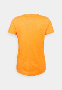 Tommy Jeans SLIM JASPE CREW NECK - T-shirt básica - magnetic orange