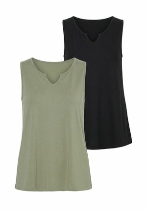 Twee mouwloze tops met V-hals, één olijfgroen aan de voorkant en één zwart aan de achterkant, weergegeven op een effen achtergrond.