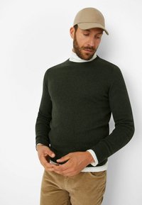 BRAX STYLE RICK - Strickpullover - olive