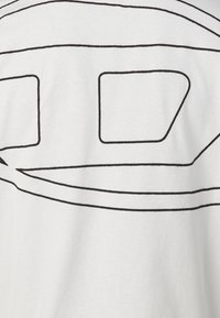 Thumbnail Image 5