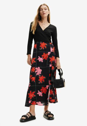 FLORAL WRAP - Hverdagskjole - black