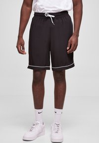 Urban Classics - BOWLING - Shorts - black Imagen en miniatura 1