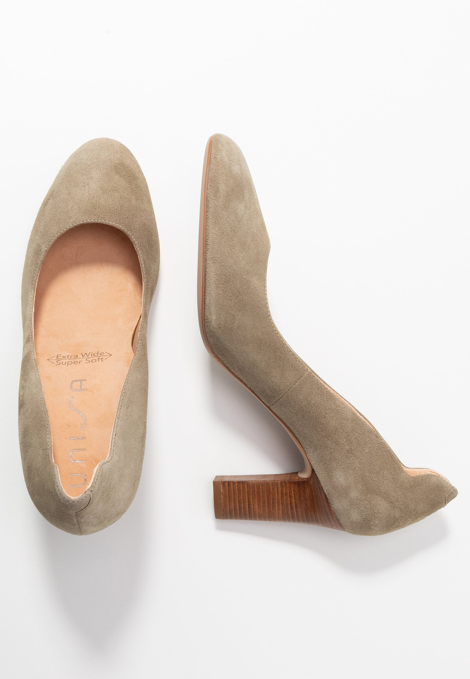 unisa wide fit pumps