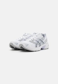 ASICS SportStyle GEL 1130 - Tenisice - white/carrier grey