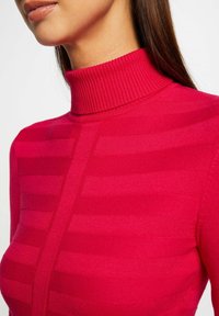 Morgan Trui - mottled pink