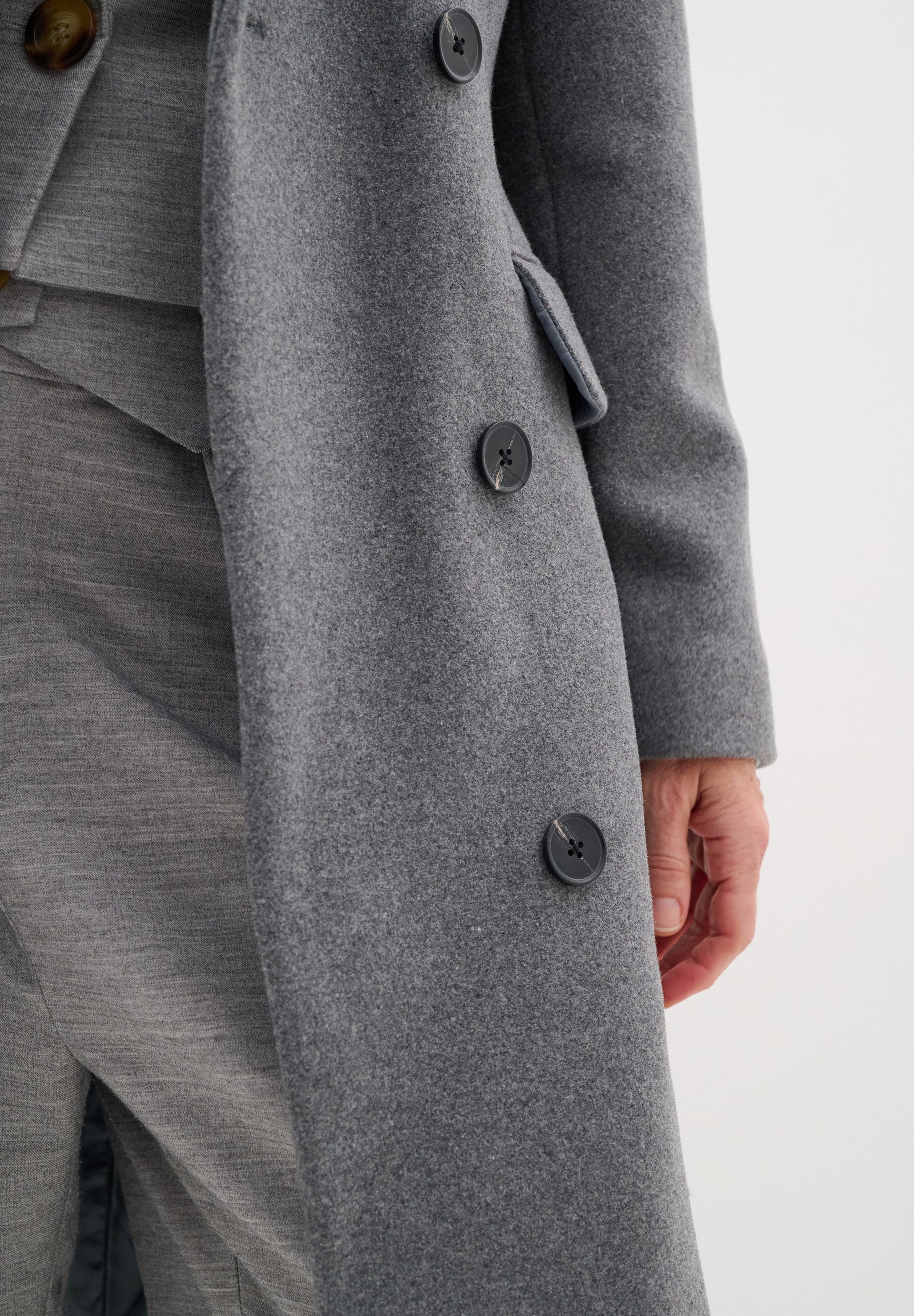 epine エピヌ　volume wool tailored coat gray Grey overcoat | Made in Italy | Pini Parma
