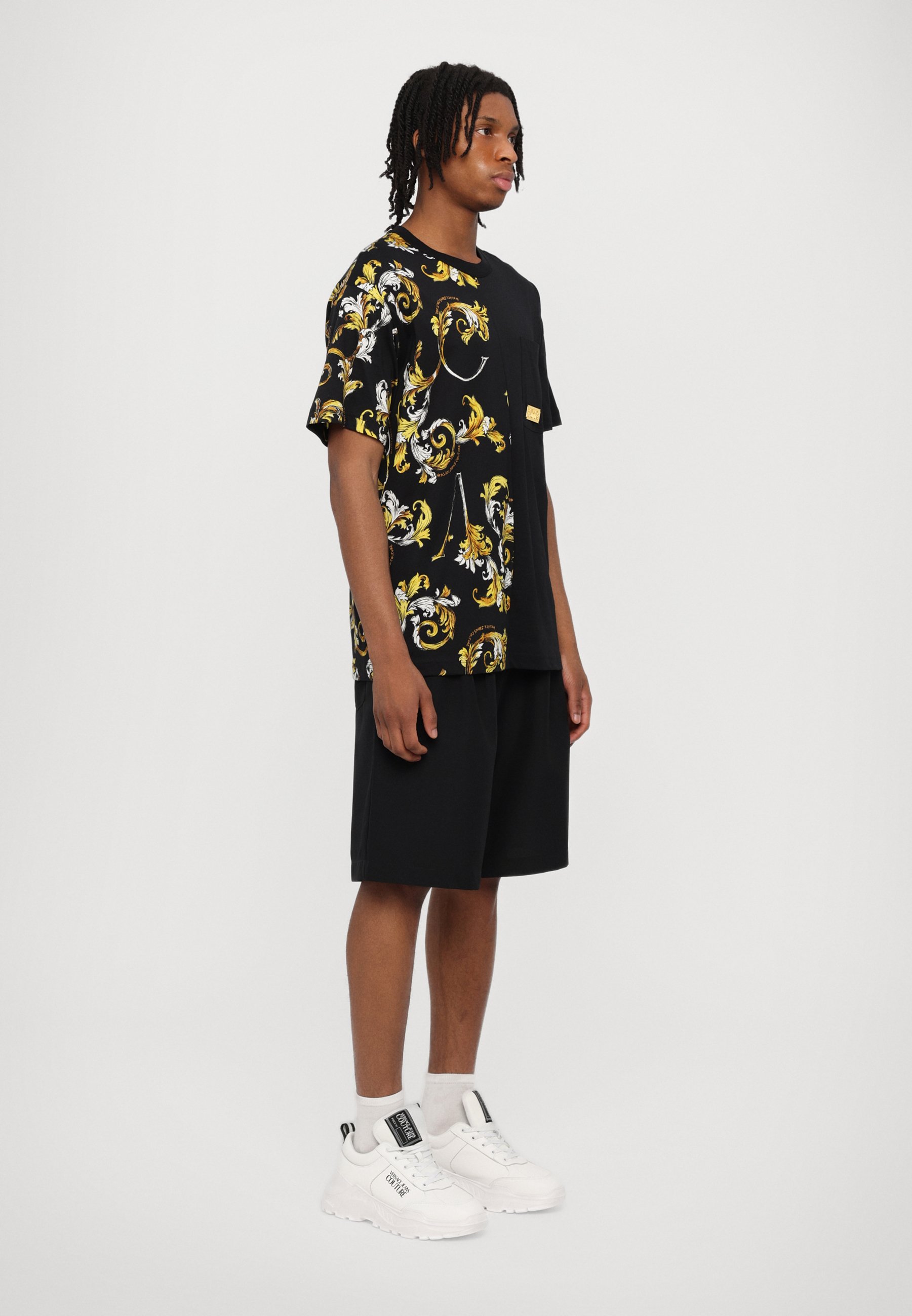 Versace Jeans Couture BAROCCO OUTLINE - Tricou cu imprimeu - black